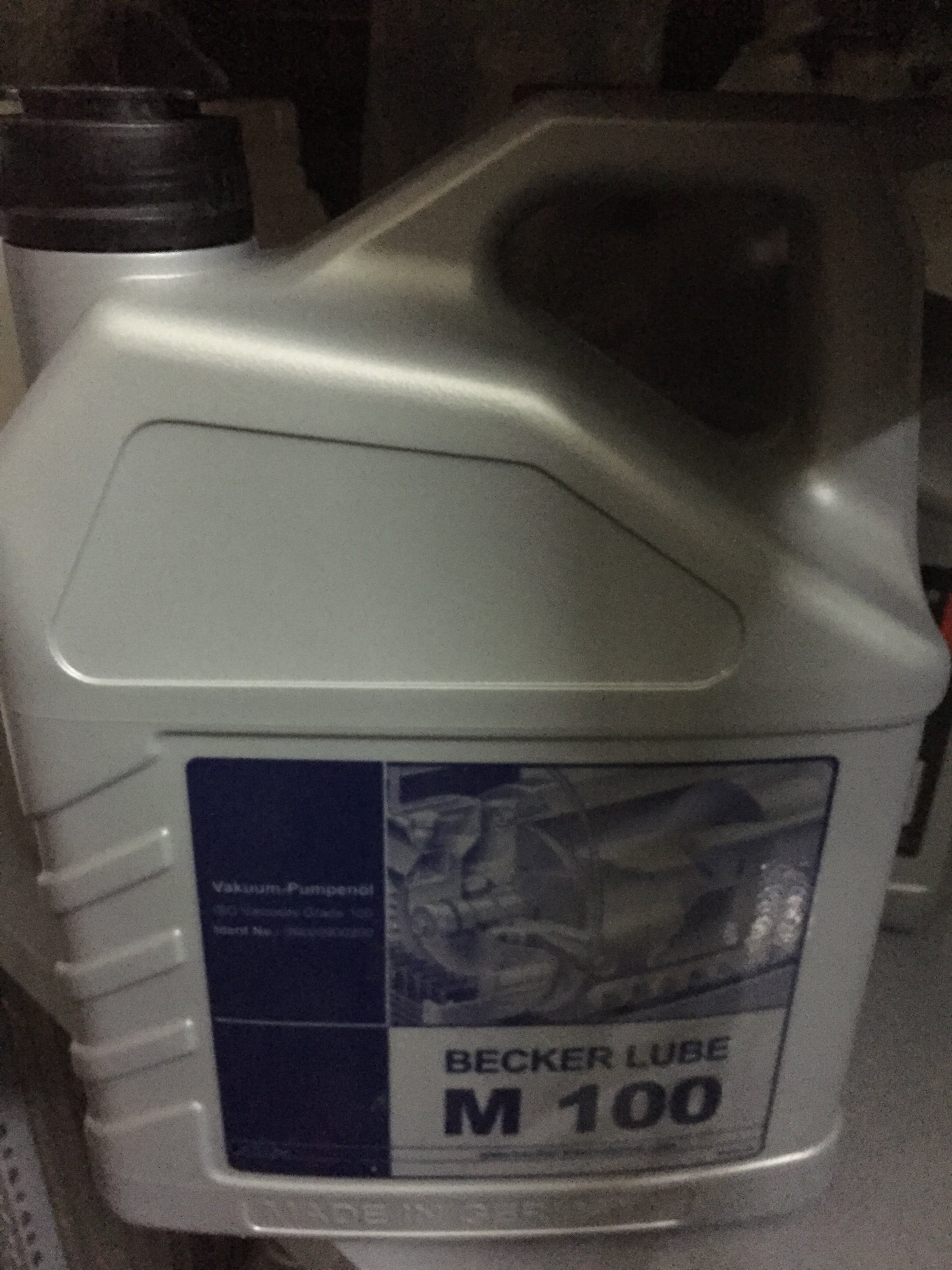 DẦU BECKER M 100