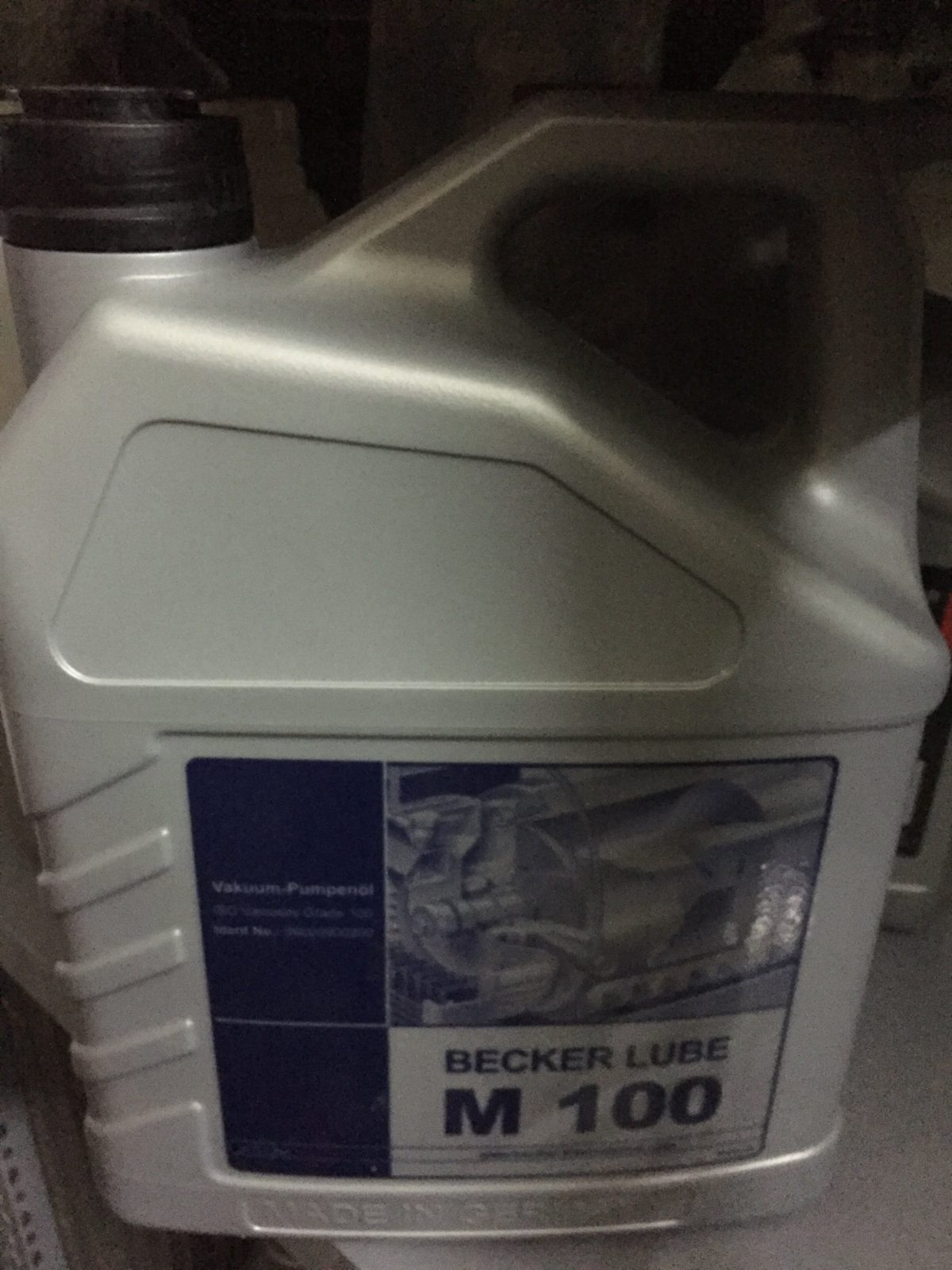 DẦU BECKER M 100